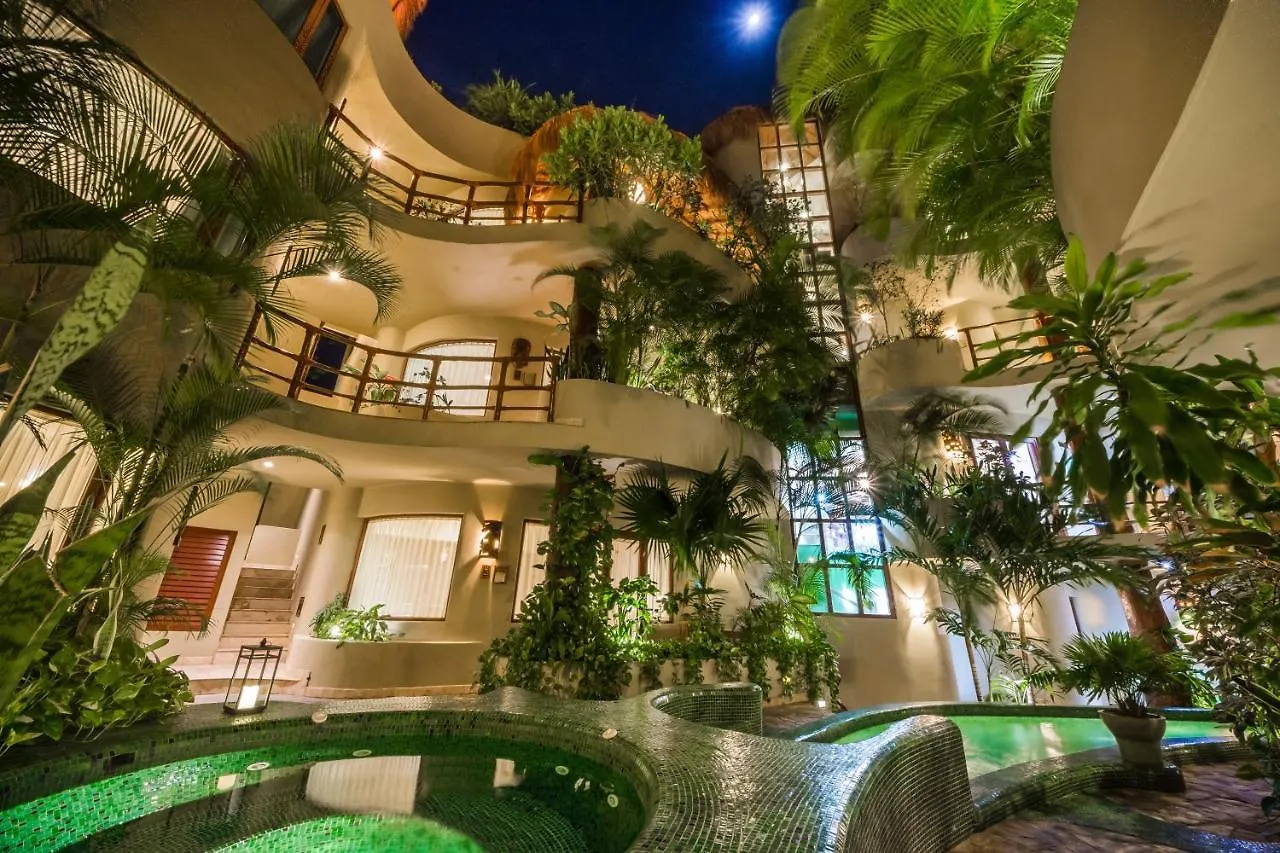 Maya Villa Condo Hotel And Beachclub Playa del Carmen 4*,