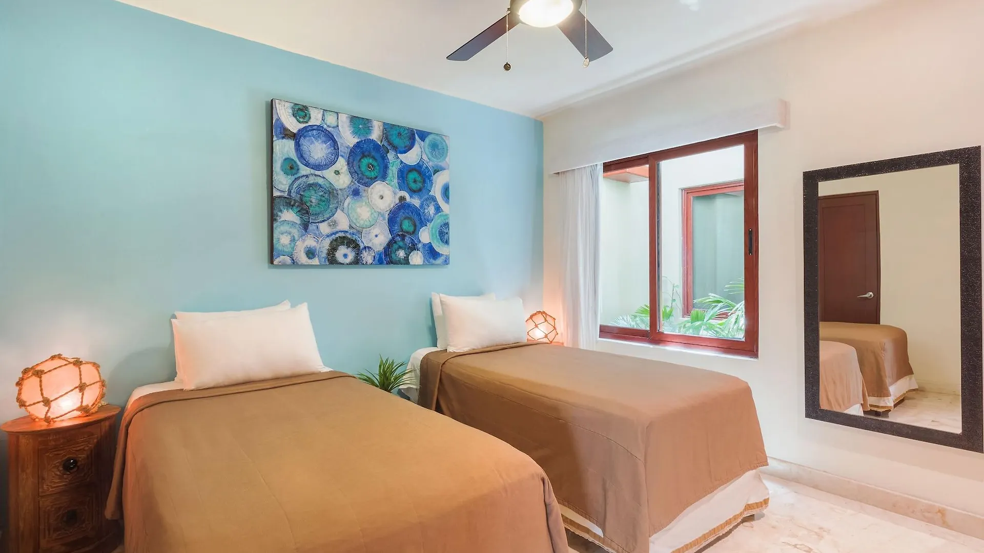 Maya Villa Condo Hotel And Beachclub Playa del Carmen 4*,